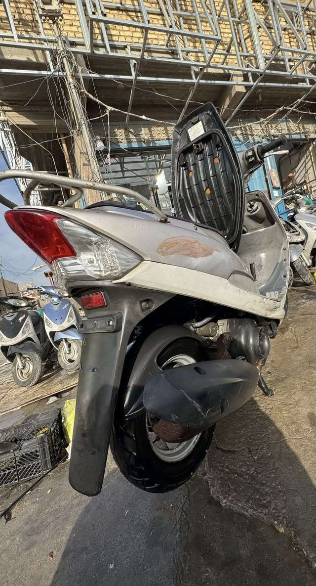 متوفر اقساط ع بطاقة الرافدين 
ماكس منغولي حاوية مكينة شرط 
كفرات اصلي ختم واحد دبلات امامي خلفي 
شغال تواير جدد كهربائيات شرط سماوة سايدين 
الحكم مجاور صيدلية العين (***********)
