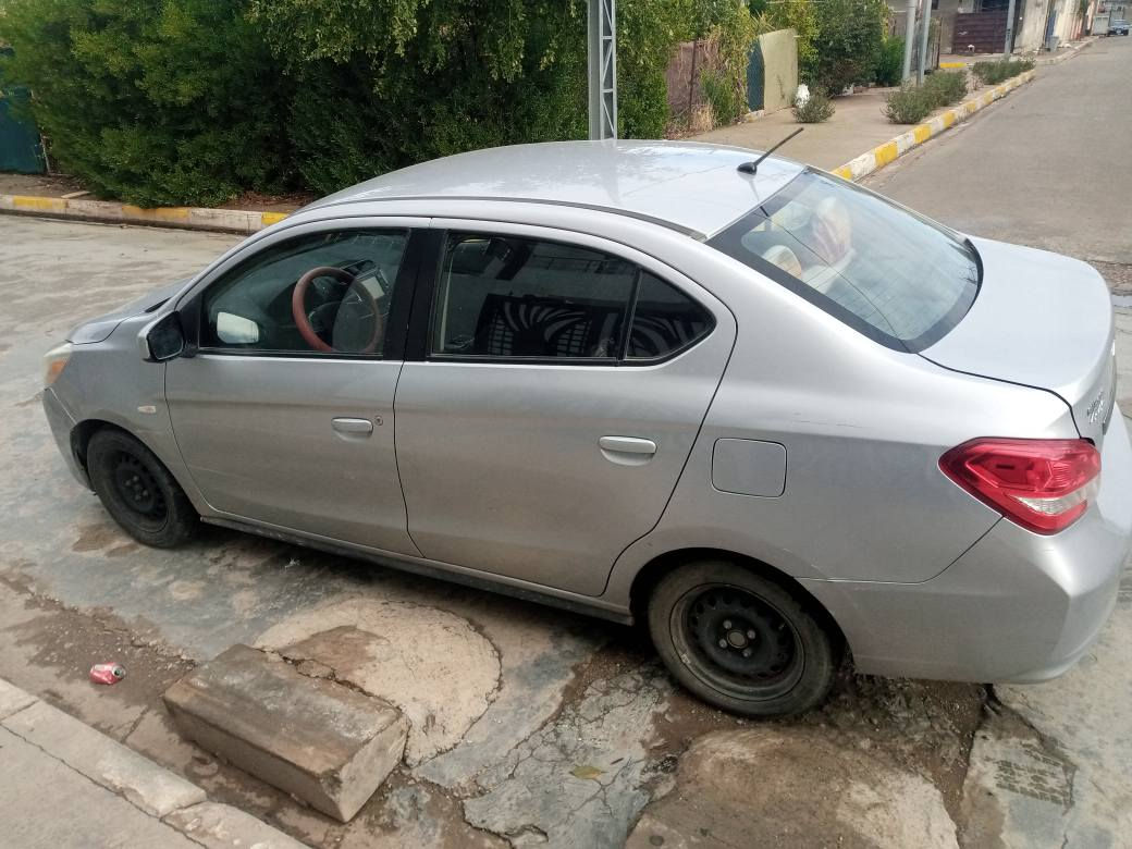 سياره مسيبوشي ميراج 
بيه قطعه واحد بدون دواخل 
سياره موديل 20 بيه دفتر بانزين سنويته لحد 28 سياره مكان كركوك للتواصل موبايل واتساب ***********او *********** سياره للبيع فقط بدون مراوس كركوك, العراق
