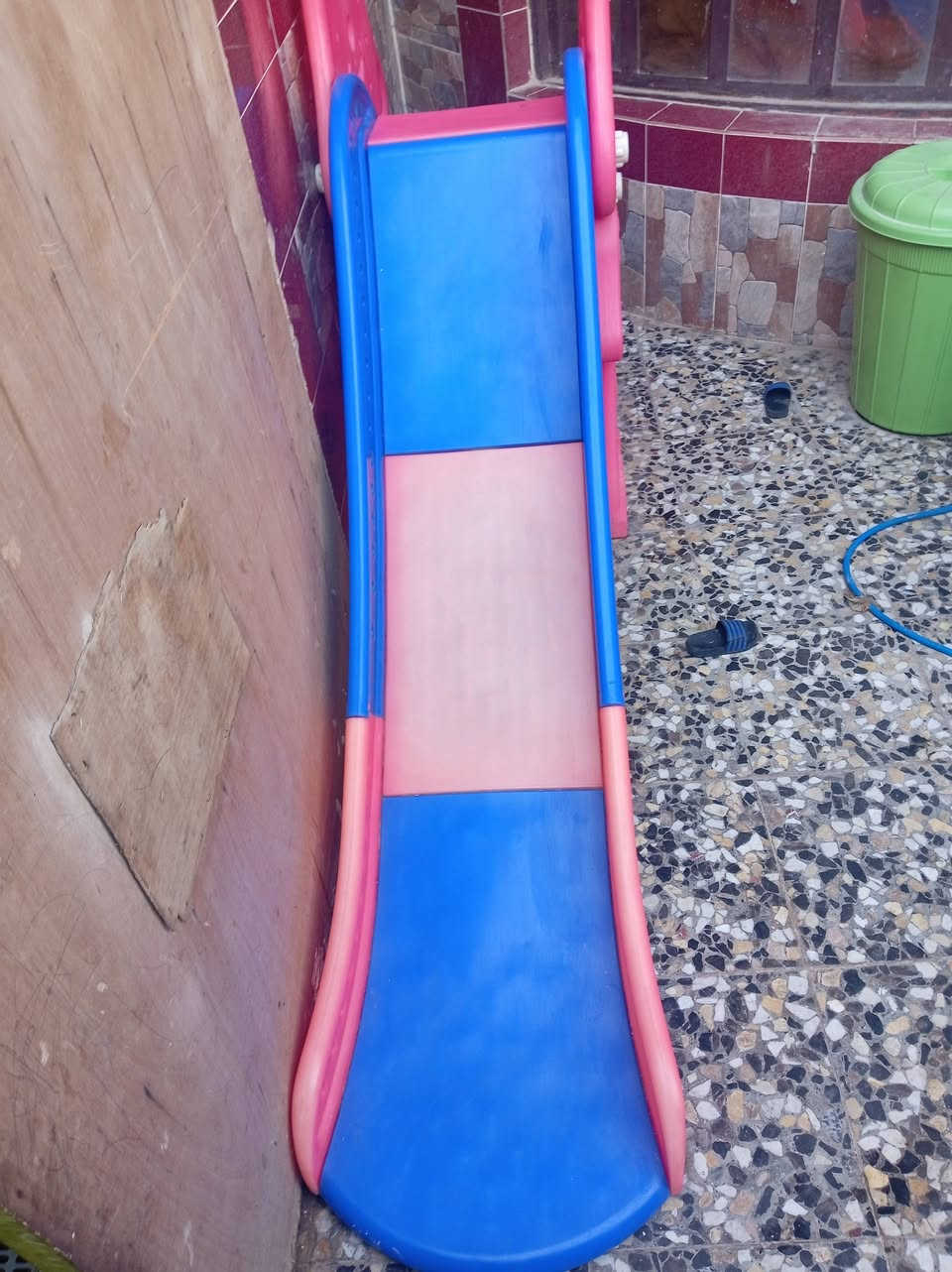 زحليكة اطفال حجم كبير نوع تركي قوي كلش نضيفه السعر 75 الف قفل مكاني بغداد جسر ديالى القديم ***********
