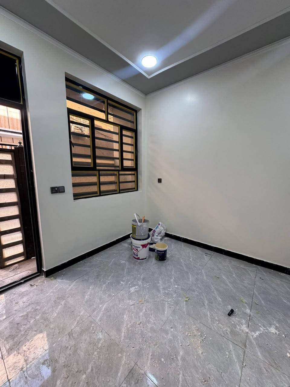 مكتب الزبيدي للعقار 🏗️

للبيع مشتمل 55  متر حديث 

العنوان حي القاهرة قرب خط السريع داخل فرع 📍

يحتوي على طرمة وصالة ومطبخ وخدمات وغرفة نوم 
:
الطابق الثاني يحتوي على غرفتين نوم وخدمات 
:
والطابق الثالث بيتونة وسطحين 

للاستفسار يرجى مراجعة مكتب الزبيدي للعقار 🏗️

عنوان المكتب📍 حي القاهرة خلف تانكي المي مقابيل جامع مثنى 

الاتصال :
☎️***********
