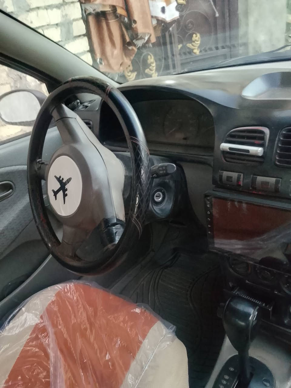 سلام عليكم
كيا ريو موديل ٢٠٠٢ كير اوتوماتيك 
كير محرك كفاله صبغ عام للجماليه بدون دواخل سياره حلوه مال جناي العنوان بغداد البياع الشرطه الخامسه  السعر35وبيهامجال هاتف *********** بي وتساب
