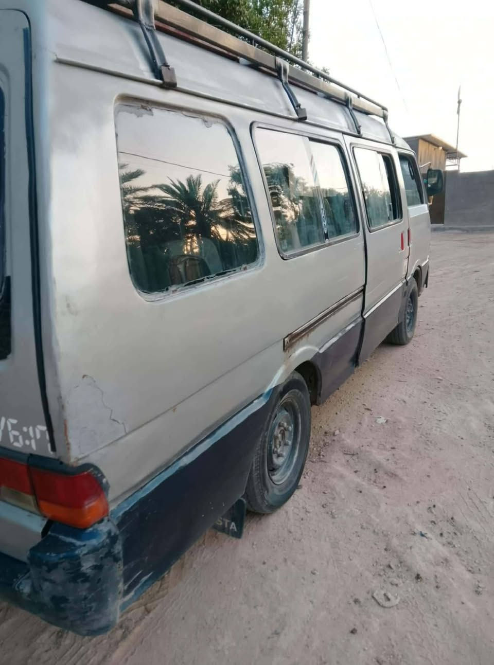 اسيا للبيع موديل 94 سنويه 28 جاهزه مكينه وكير وكسل مكفولات كهربائيات كلها شغاله مشط باور جدد شواصي جدد تخم تاير سياره جاهزه السعر 40 وبيه مجال بسيط العنوان بابل الحصوه ***********
