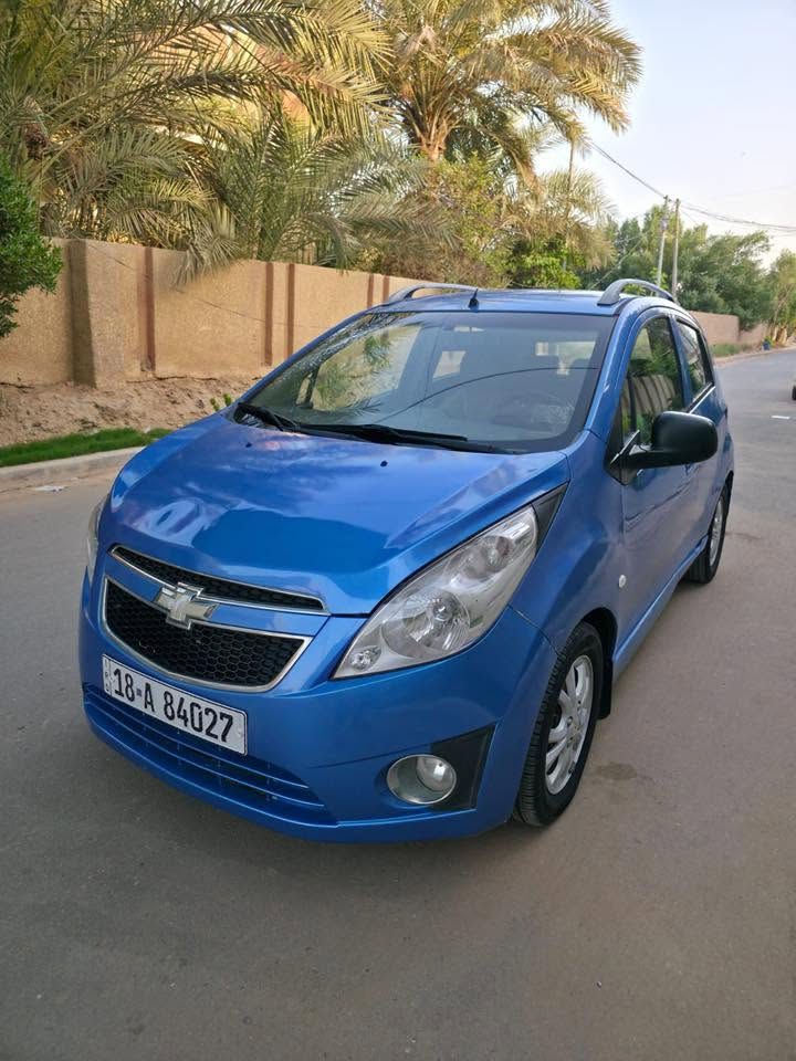 السلام عليكم 

سبارك ٢٠١٤
صبغ جاملغ الأيمن والبنيد 
تبريد.  شاشة كبيرة .كامرة دوارة  كشنات جلد
السيارة اي نقص مابيها
حلة مركز 
رقم بابل بأسمي 
***********
السعر  ٦٧
