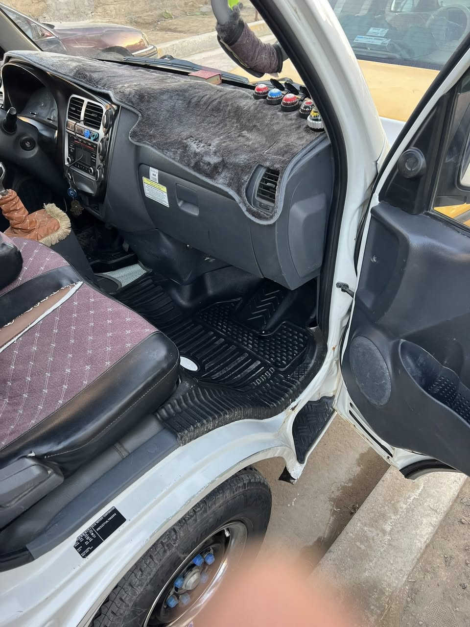 السلام عليكم كيا 2020جاهزة اخت الجديدة سيارة لا مشتغلة حمل ولا شي بيهةطخة مبينة بصورة ***********
