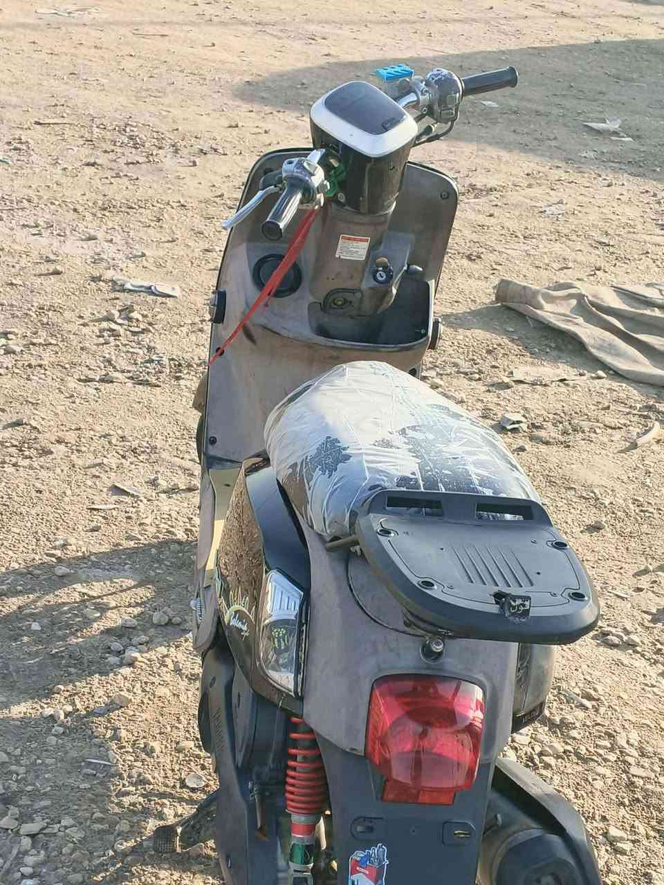 السلام عليكم دراجه للبيع بوليس مسطره 
دراجه حلوه كاعده كفرات بلادي 📍
ويل رياضي 📍
سلف بلادي 📍 
كلجات جدد 📍
سعرها 650وبيه مجال 💲
***********💸

