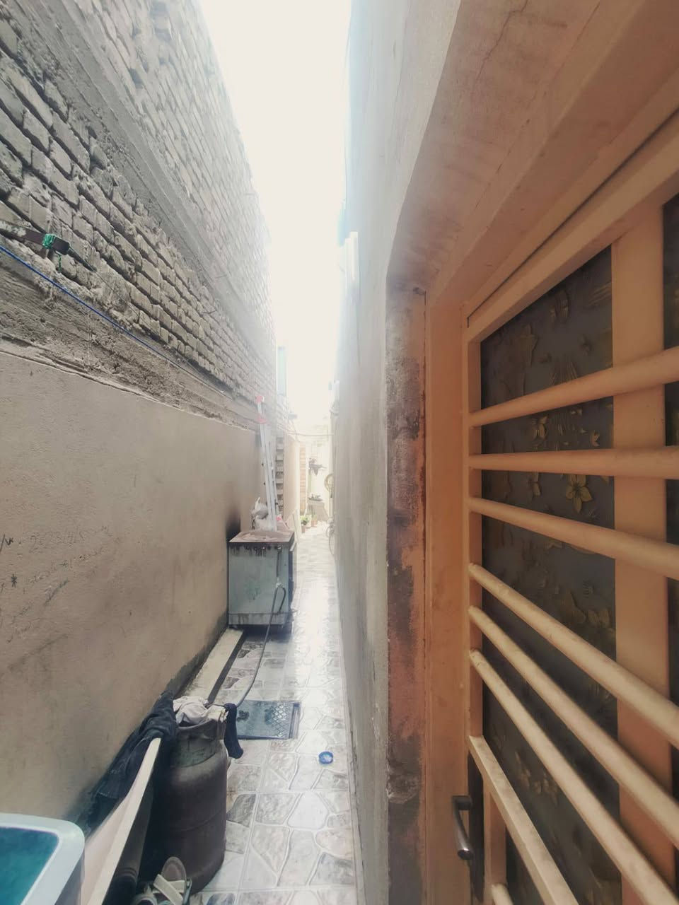 بيت للبيع 111/م الجزائر شارع الظغط
استقال 

ومطبخ

وصحيات

الطابق الثاني 

غرفة نوم قديمه

الاستفسار ***********

***********

او مراجعة مكتبنا الكائن الديوانيه الجزائر شارع المطاعم قرب صيدلية عالم الدواء اذا ارت بيع عقار او شراء او بناء او ترميم ما عليك فقط مراسلتنا 

المطور العقاري
