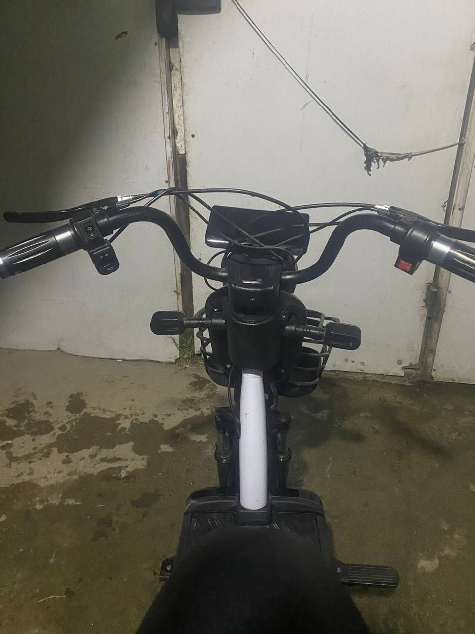 سلام عليكم ورحمة الله وبركاتة
عندي هاي دراجه شحن
ما صالي فتره 4 شهر من شريته
محتاج فلوس أو ريد بيعه شتريته (375)
وريد بيعه السعر : 275
الرقم ***********
