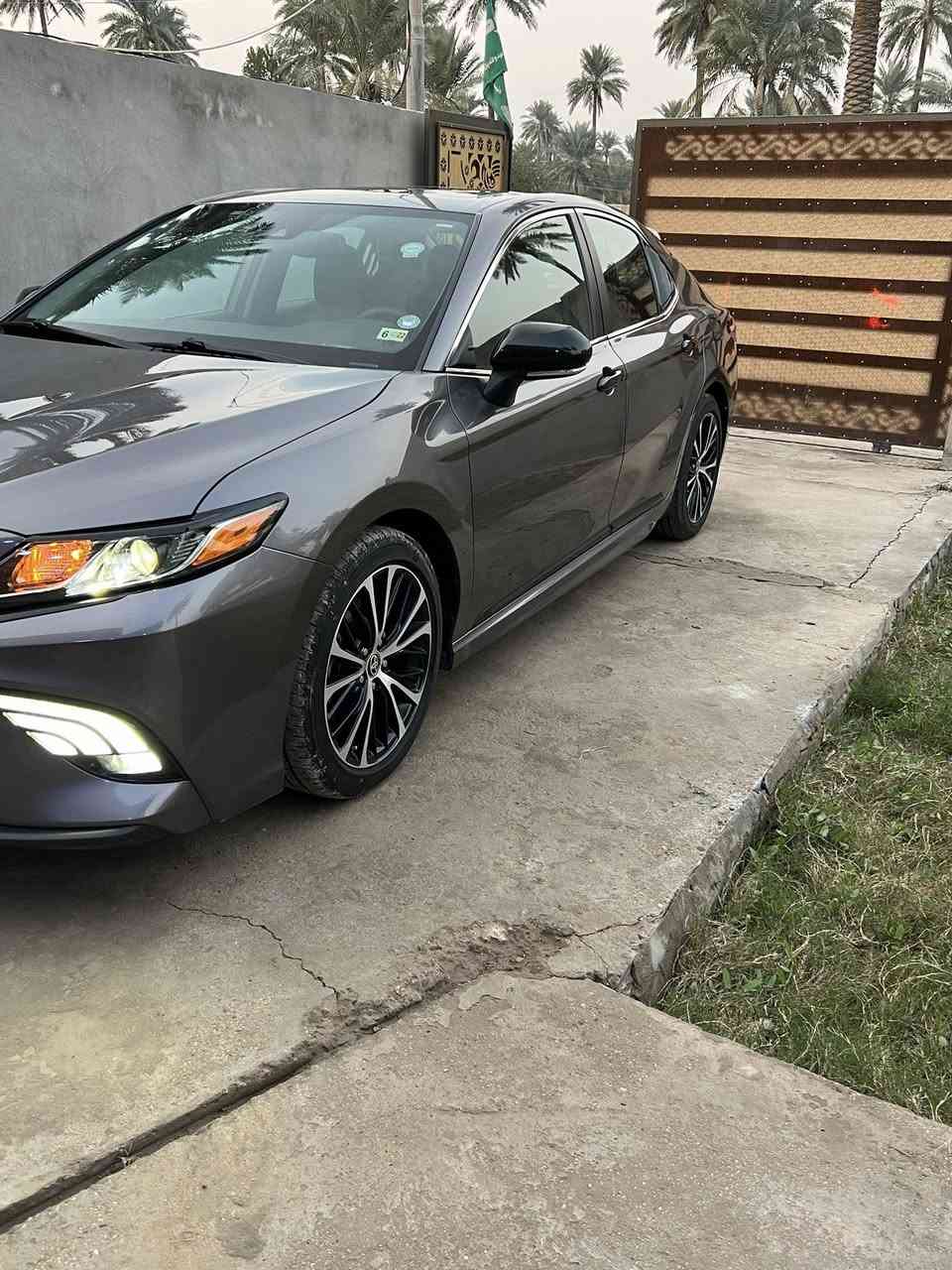 السلام عليكم كامري وارد امريكي بيه صبغ نص دعاميه خلفيه موديل 2020 فول ***********سعر207بيه مجال لطيبين
