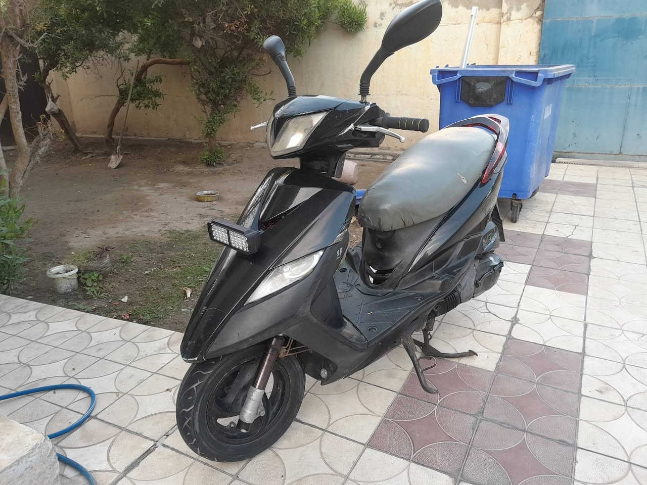 السلام عليكم 
دراجة جاهزة حلوة الحبيبية الاستكشافات 
السعر 450 وبيها مجال 
***********
