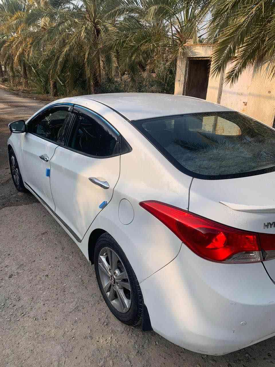 النترا 2012 
خليجي مكفوله من الضربه والصبغ بيها تكحيلات  
محرك  1600 وكير مكفولات 
رقم ذي قار سنويه لل٢٧ 
السعر 97 وبيها مجال 
مكانها البصره قضاء المدينه لاستفسار ***********
*********** البصرة, العراق
