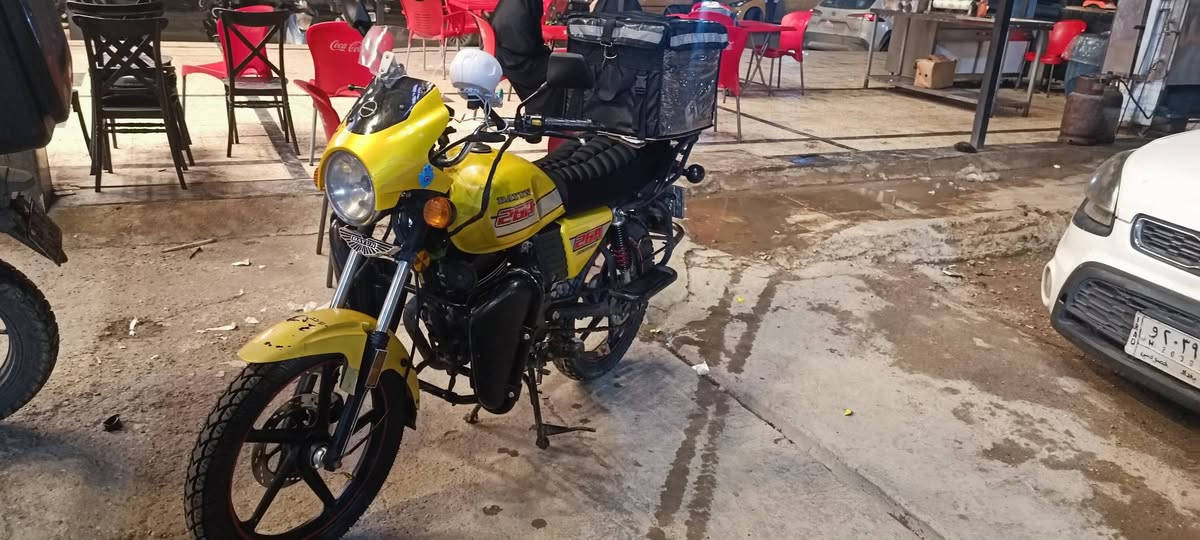 دايوان نفخ 200 موديل 22 نازلة 23 المكينة ما ممدود عليهة سبانة دهن كلة موتل المكينة ناعمة كلش مشتغلة دلفري شهرين بس رقم ديالى مشروع وطني تكدر تحولهة باسمك باي مرور  ممشاهة 27 الف رقم ***********
