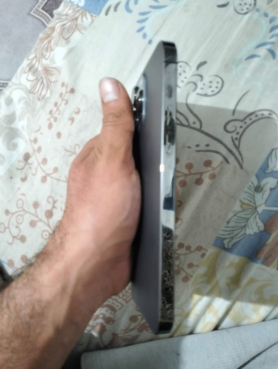 السلام عليكم مراوس ب ايباد 11

13 برو ماكس لون اسود جهاز فول نضافه مبدل بطاريه فقط والبطاريه شرط اصليه وكاله  ***********
