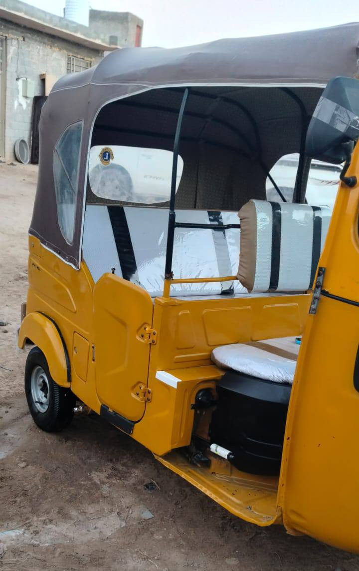 السلام عليكم تكتك للبيع 2021 شهر 11رقم بصره تحويل ثاني يوم السعر 6و600بيه مجال للشراي مكان ناصريه 
***********
