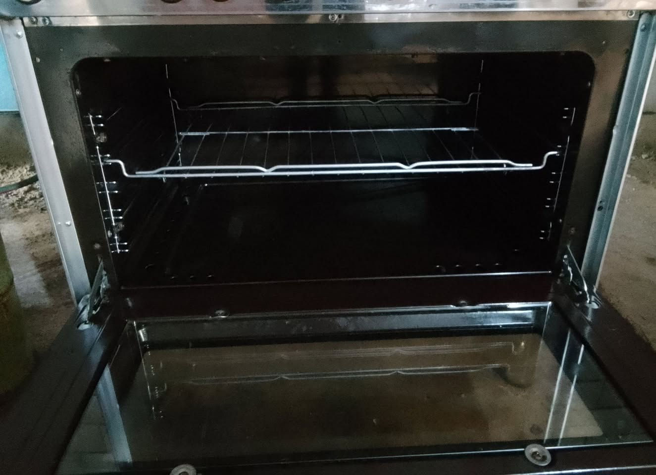 بيع او معارض مع طباخات تعبانه والفرق حسب الإتفاق والقناعه 
طباخ كريازي مصري ستيل 
عيون وفرونه شرط التشغيل 
جدا نظيف 
نظام بواري 
السعر 175 ألف 
للبيع او معارض مع طباخات تعبانه والفرق حسب الإتفاق والقناعه 
يارمجه الشرقيه الاولى 
*********** واتساب واتصال 
*********** اتصال
