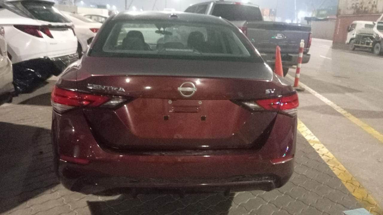 موديل 2025 sv كاتي ماشي 14 الف ميل تبديل باب خلفي بلادي وجامرلغ خلفي سايق صبغ سيارة لوك بدون خلل ميكانيك ولا كهربائيات مكان السيارة كركوك للاتصال معرض مجيد *********** كركوك, العراق
