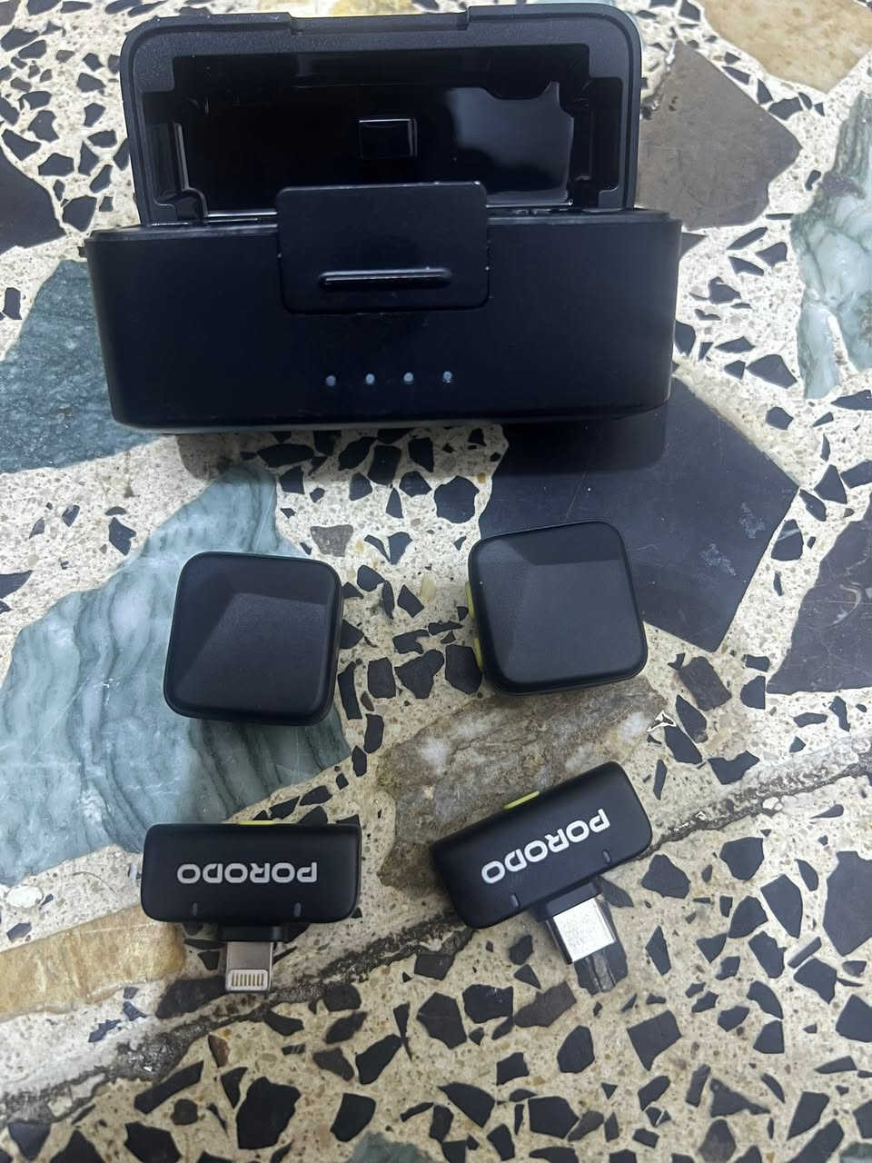 نك مايك من شركه PORODO 
عزل 90‎%‎ 
تحويلات ثنين تايبسي وآيفون 
سعره 40 بعده جديد 
موجود توصيل لكل المحافظات


**إذا كنت صاحب هذا الإعلان وتريد حذفه لأي سبب، رجاءا أرسل رسالة إلى الدعم الفني**
