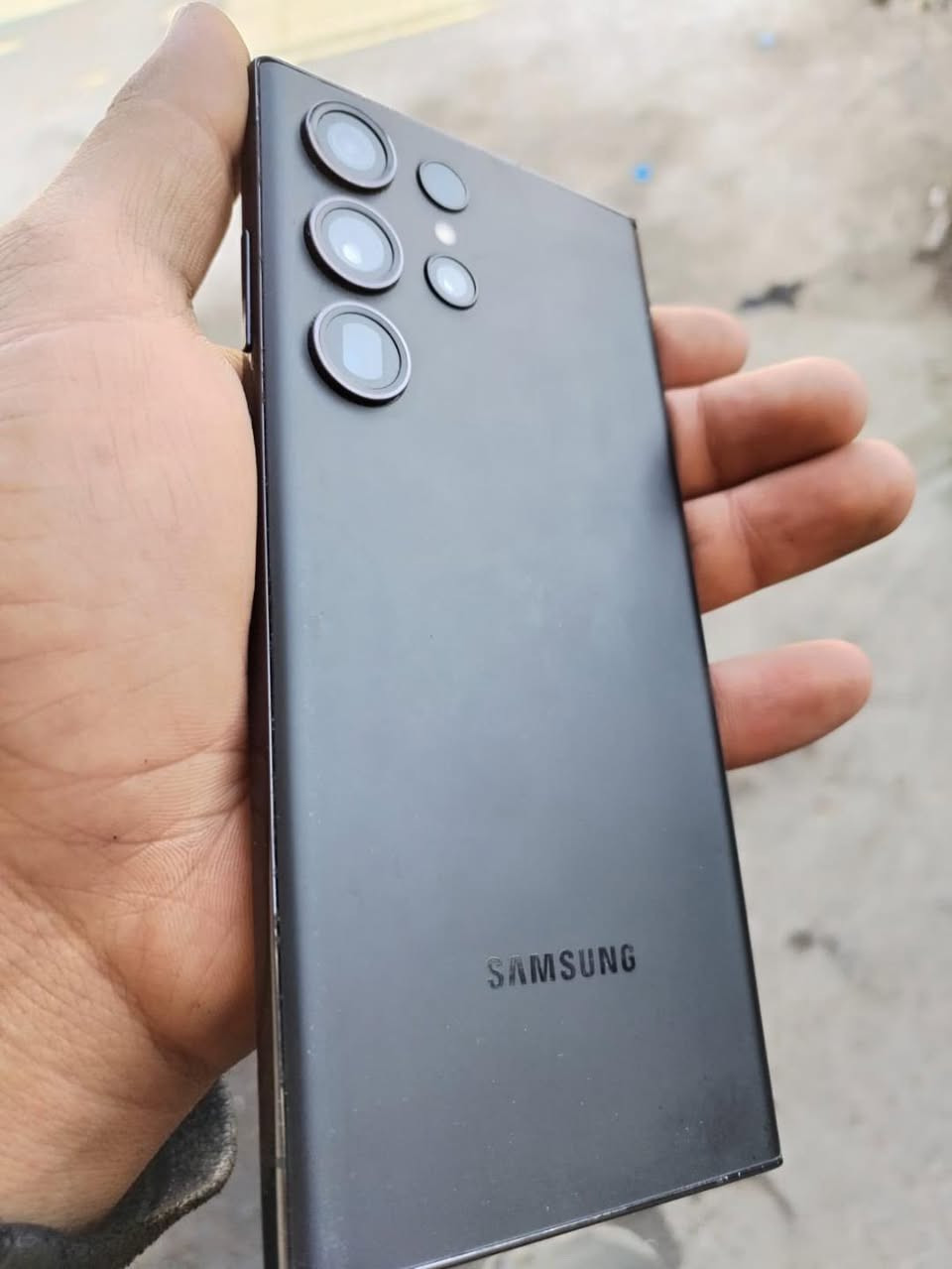 ألترا s23 للبيع
مبدل شاشه اصليه وظهر 
للتواصل ‭٠٧٨٨ ٦٥٨ ٥٠٨٥‬
