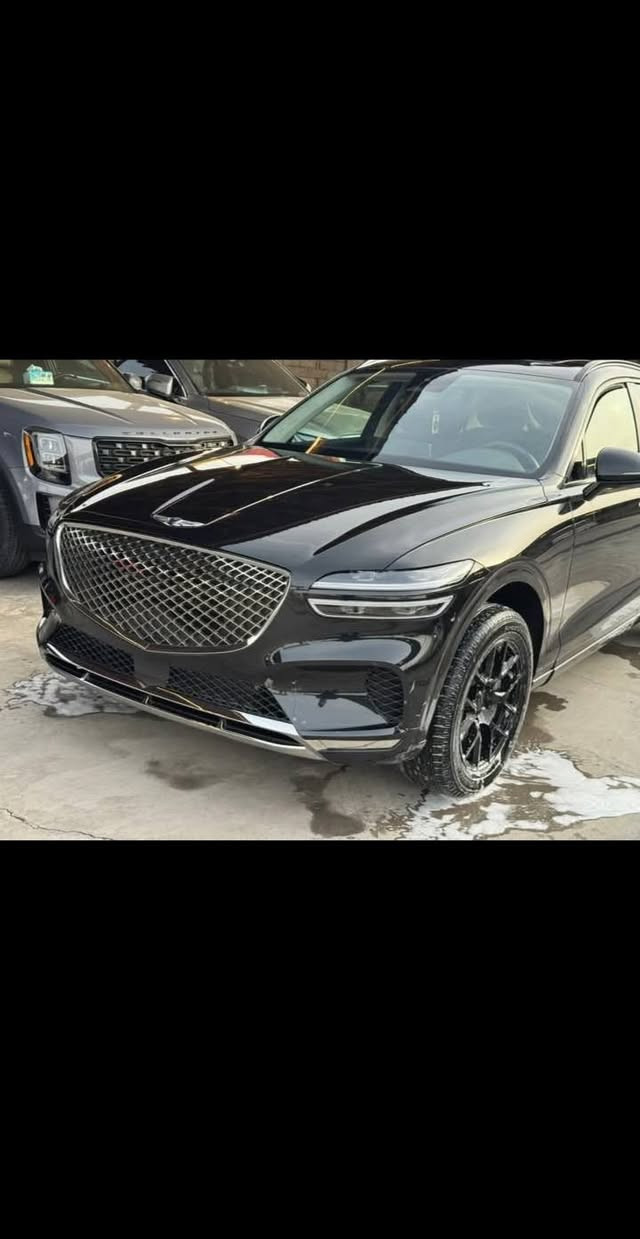 السلام وعليكم                        جنسيز جيفي سبعيين70مديل2023  لمواصفات فتحة حساسات خلفيه مرايات شفط سندوق كهربائي تبديل أربع قطع نفس الونن لمحرك 2500 اربعا سلندر. كشناات  جلد. ساره ماشيه 12000   سعر. (190$)    وبيهه مجال.              
رقم الهاتف (***********
العنوان بصره القرنه
