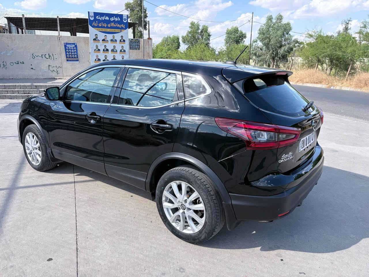 السلام عليكم ورحمة الله وبركاته 
نيسان ڕۆگ سپۆرت
Nissan rouge sport ( Qashqai) 2023 S 
مەکینە 2.0
بێ بۆیاخ تەنها بستەک تەعدیل 
دەبل اکسل AWD
تەبرید مەرکەزی
تەحدید سرعە، کوشن گەرم، ڕاداری پێش و پشت، خەتی جادە، سیستەمی ئەپل کاڕ پلەی و ئەندرۆید ئۆتۆ
سەیارەکە گێر، مەکینە، تەبرید، پەڕەشوت هەمووی بەشەرت
بێ مەسروف و خاوێنە تەنها ٤٨ هەزار رۆیشتیە
رەقەم هەولێر 
172$
ژ.م : ***********
واتسئاپ یان کۆڕەک
**********************

 السلام علیکم ورحمة الله وبركاته

نيسان روج سبورت
Nissan rouge sport ( Qashqai) 2023 S 

 • المحرك: 2.0
 • بدون قطع — فقط تعديل بسيط كما في الصور 
 • دفع رباعي (دبل أكسل)AWD
 • مكيف مركزي
 • مثبت سرعة، مقاعد مدفأة، رادار أمامي وخلفي، نظام تتبع خط، نظام Apple CarPlay وAndroid Auto
 • الغيار، المحرك، المكيف، والفرامل — جميعها الضمان
 • بدون مصاريف، نظيفة، قطعت 48,000 كيلومتر فقط
رقم أربیل

172$
للتواصل: ***********
واتساب أو كورك أربيل, العراق
