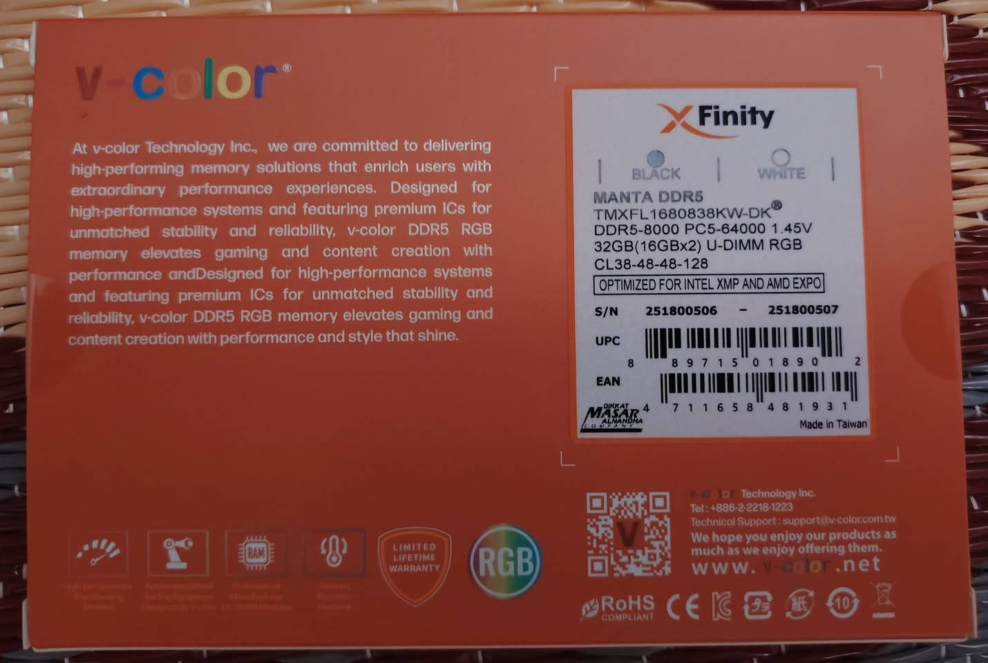 V-COLOR رامات DDR5
RAM RGB DDR5 32GB (16GBX2) 8000MHZ 
توافق تام مع معالجات Intel و AMD من الجيل الأحدث دعم كامل لملفات XMP


**إذا كنت صاحب هذا الإعلان وتريد حذفه لأي سبب، رجاءا أرسل رسالة إلى الدعم الفني**