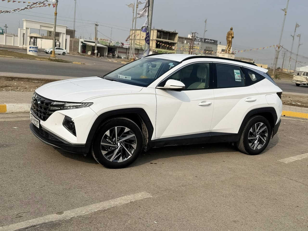 توسان ٢٠٢٤كفاله عامه 
رقم اربيل دولي تحويل اووكاله حسب الرغبه 
فول مواصفات ماعدا البانروما
العداد ٥٢قابل للزياده 
العنوان واسط الصويره 
السعر ٢٢٠وبيه مجال 
رقمالهاتف ‭٠٧٧٣ ٣٧٤ ٦٣٢٧‬
