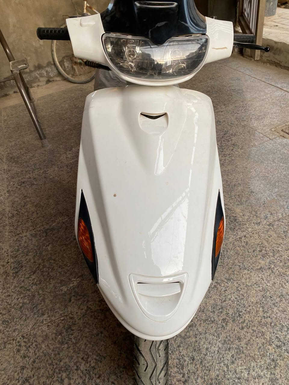 السلام عليكم فراشة للبيع سلف هندر كهربائيات كلشي شغال وعل فحص لتواصل واتساب *********** السعر 360 وبيها مجال قليل
