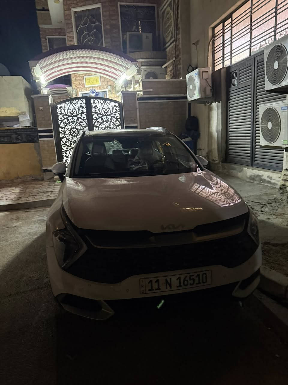 السلام عليكم عندي سبورتج 25 فول وبعدهي بالضمان للبيع ومواصفات الفول معروفه 1/1 ماشيه 6000 مكان بغداد *********** وات ساب بيه مكفوله من كلشي
