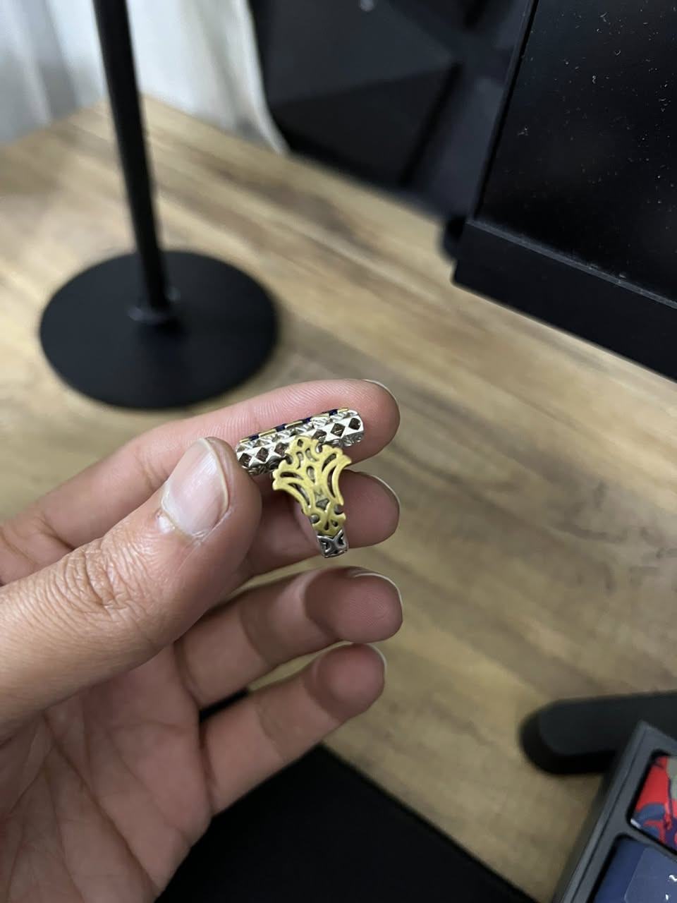 متوفر للبيع محبس فضه
قياس ١٨ سعر : ٤٥ الف قفل


**إذا كنت صاحب هذا الإعلان وتريد حذفه لأي سبب، رجاءا أرسل رسالة إلى الدعم الفني**