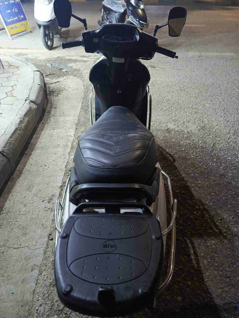 دراجه سبيسي ياباني رنبه جديده مزوده رياضي مري اصليه شاحنه موبايل تخم تاير اصلي صالنص رياضي دبل رياضي دراجه ماماشيه شي قليل تعال وشوف بعينك مكاني كوت حي سلام قرب نسيج الكوت ***********
