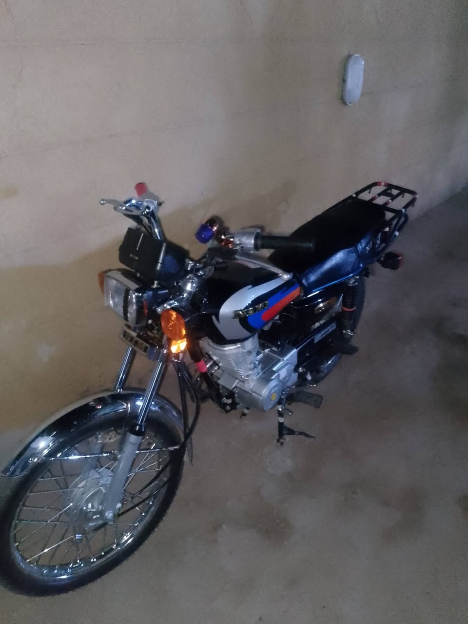 نامه شبه اصلي موديل 2027 نضافه 100% ما مفتوحه اوراق للبيع مكاني كربلاء الحسينيه


**إذا كنت صاحب هذا الإعلان وتريد حذفه لأي سبب، رجاءا أرسل رسالة إلى الدعم الفني**