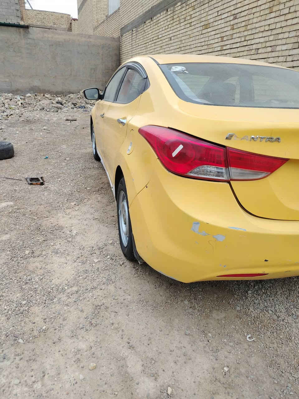 سلام عليكم اخوان النترا ١٣ خليجي حادثه بنيد مصلح نفسه بدون دواخل مكينه 1600 مكفوله كير مكفول حداديه تايرات كله جدجد خرفه حلوه شاشه كامره السياره نص فول تحكم ستيرن تبريد منضومه كامله جديد بس هسه مجي يشتغل معرف شبيه سياره بسمي مكان الحسينينه الرشديه قرب مرور تحويل ثاني يوم ***********مامتوجد عل فيس خابر وتددل
