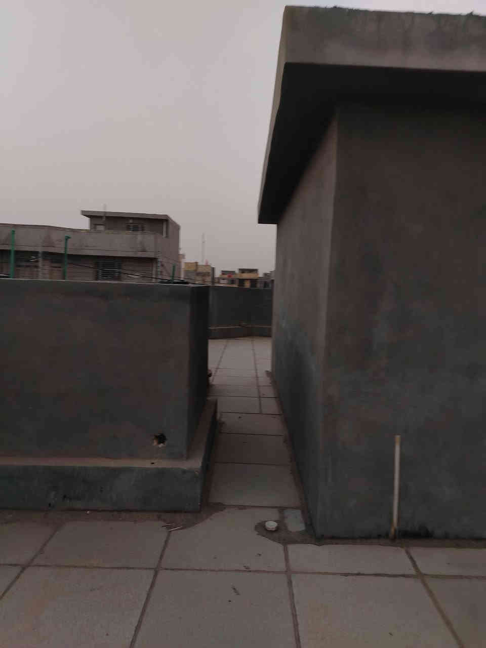 السلام عليكم عندي بيت في الموضفين للبيع خلف مدرسه نون والقلم مساحه ١٢٥ قاط واحد الاستفسار عن هذا الرقم ***********
