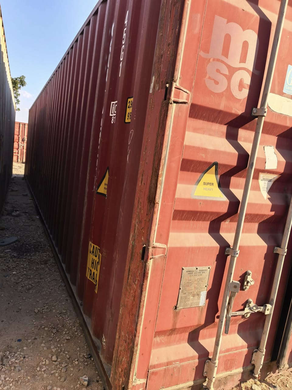 ياالله 🧿🧿🧿متوفر جميع الحاويات طول ١٢ متر زيرو وأيضا مستخدم وطول ٦ متر زيرو موديل ٢٠٢٤ ومستخدم أيضا عنوانا نجف الاشرف الاستفسار ع الاتصال *********** 🧿🧿🧿🧿🧿
