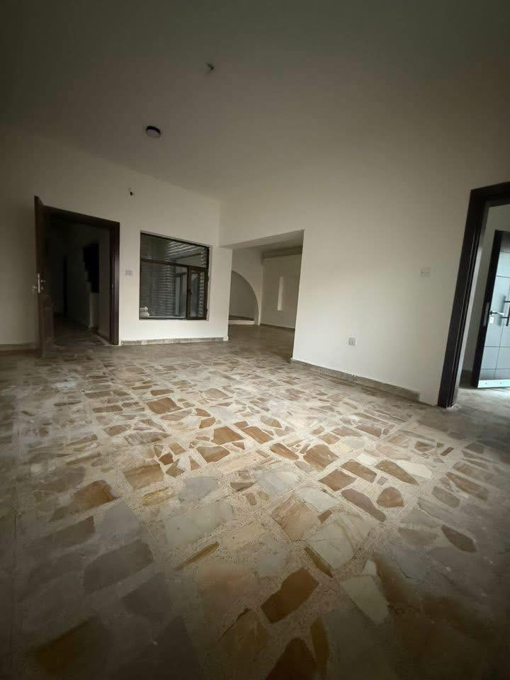 🔱 للايـجـار 🏠 عرصات الهندية 🔱
عنوان العقار 📍 عرصات الهندية مقابل شركة BMW

♦️المساحة  250  مـتـر 

يحتوي على كراج وحديقة مطبخ صالات عدد 2 وغرف عدد 4

ومجموعة صحيات 

 ـــــــــــــــــــــــــــــــــــــــــــــــــــــــــ

مهندس اسامة 

07755-444-650

❗️❗️ نسـتـقـبل العروض البيع الشراء والايجار ❗️❗️

بيع - شراء - ايجار - ادارة امـلاك - مقاولات عامة

‎‏‎📊كل ماعليك الاتصال أو المراسلة على الصفحة *ʲᵒⁱⁿ ᵘˢ*

‎‏‎‏‎زبائننا الكرام بِكُم نَرتقي ونَتشرف بزيارتِكم ونَفتخر بخِدمتِكم
