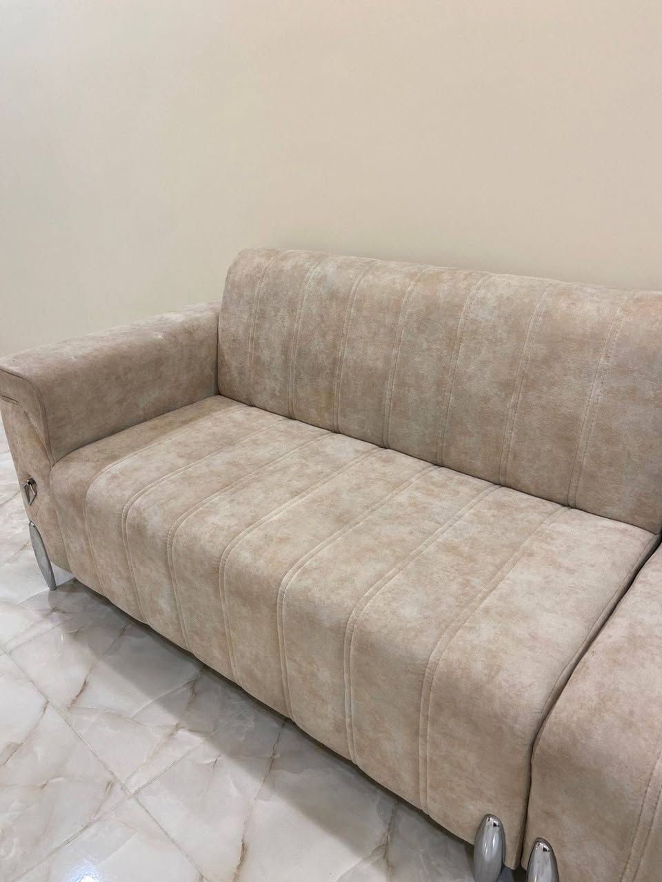 للبيع ديوان تركي درجه اولى جدا ثقبل اي ضرر مابي سعره ٣٥٠ وبي مجال


**إذا كنت صاحب هذا الإعلان وتريد حذفه لأي سبب، رجاءا أرسل رسالة إلى الدعم الفني**