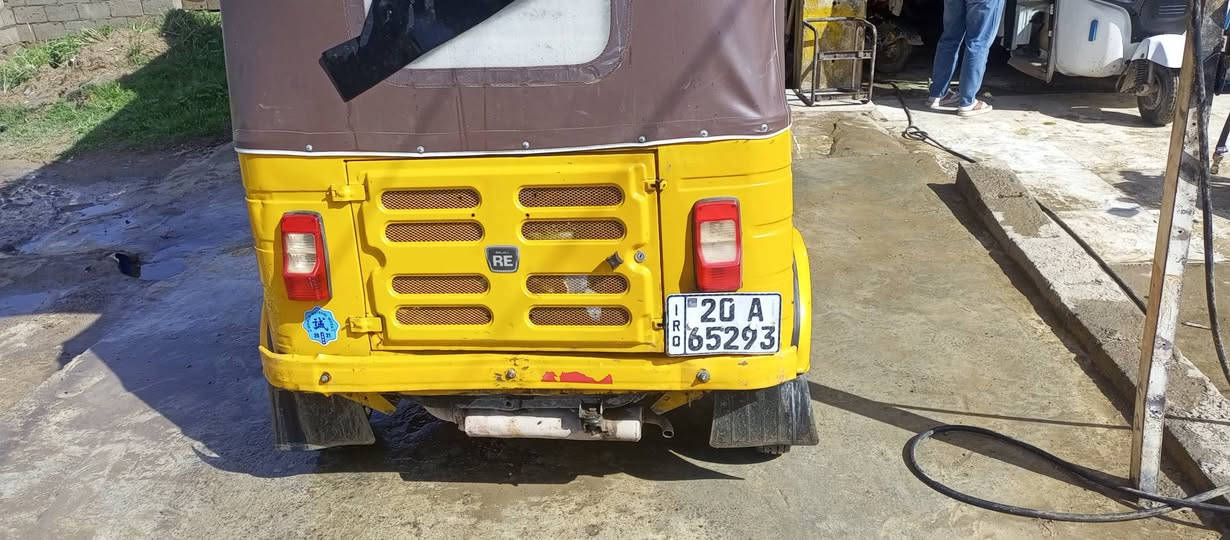 سلام عليكم تكتك موديل 19رقم نكليزي تحويل ثاني يوم تكتك خير من الله لعنوان بعقوبه لكاطون رقم لهاتف ***********
