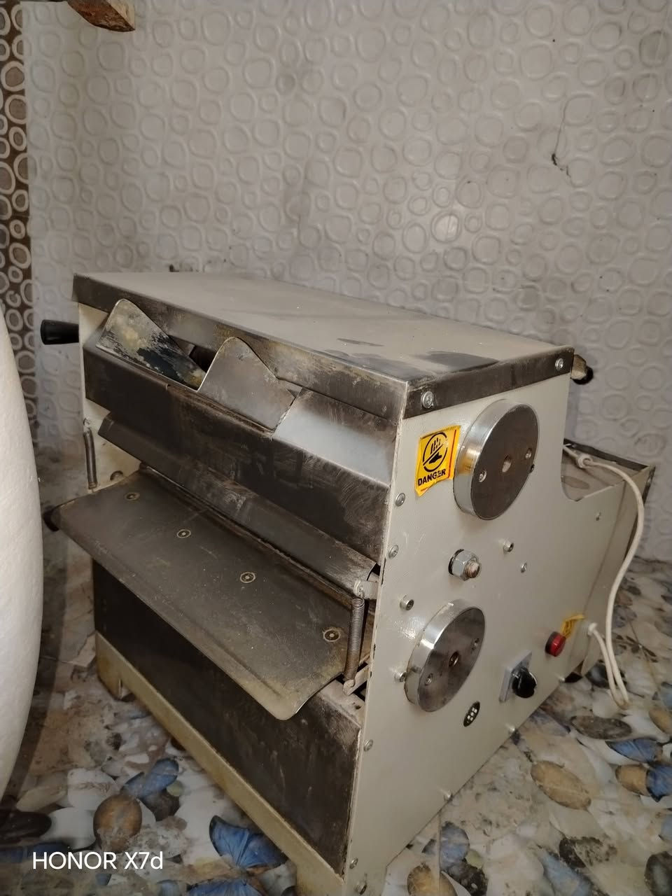 فتاحة عجين للبيع 350


**إذا كنت صاحب هذا الإعلان وتريد حذفه لأي سبب، رجاءا أرسل رسالة إلى الدعم الفني**
