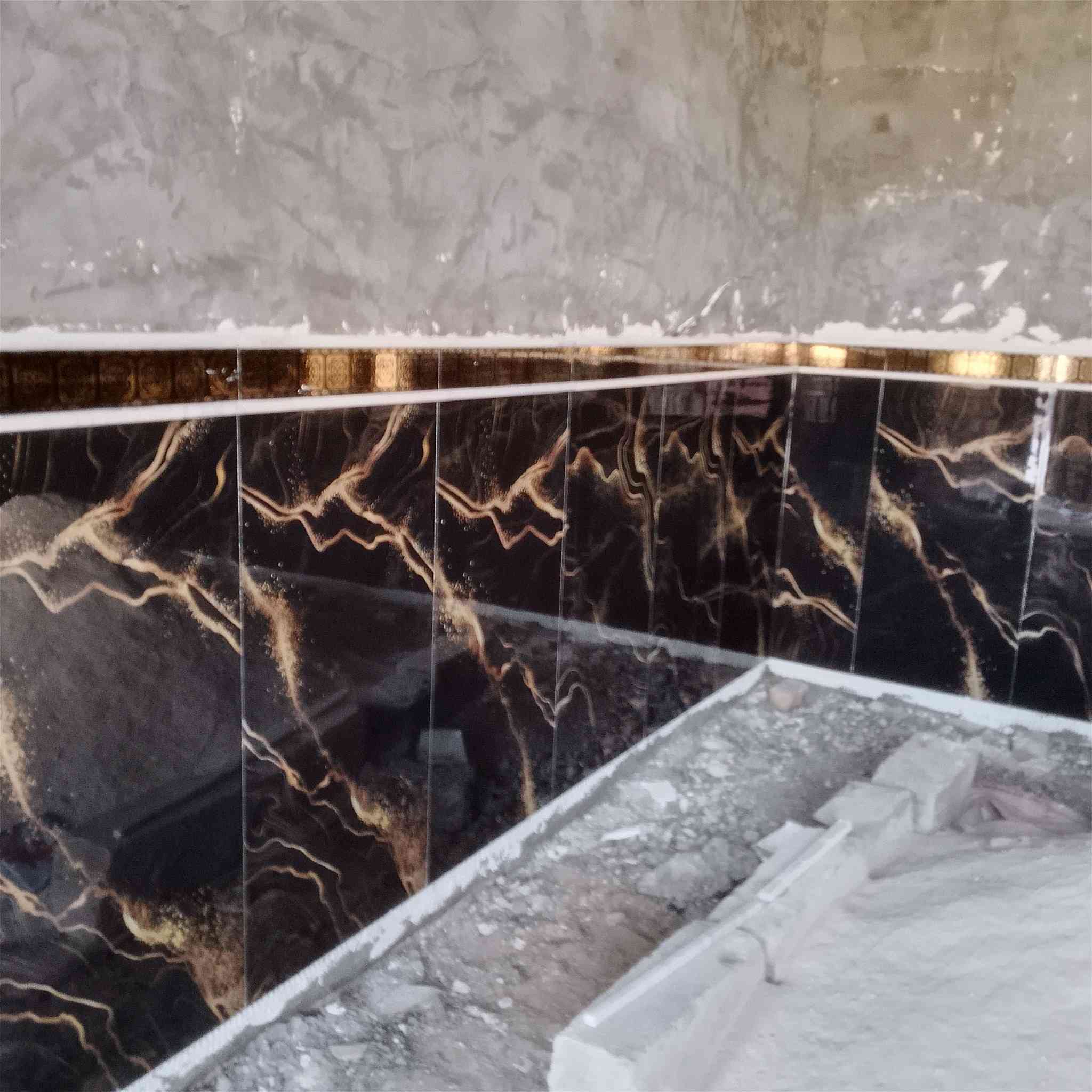 السلام عليكم
خلفه سيراميك ، بورسلين ، الواح متفرغ حالياً
اشتغل باليوميه وعلى المتر حسب الاتفاق
‏‪***********‬‏
