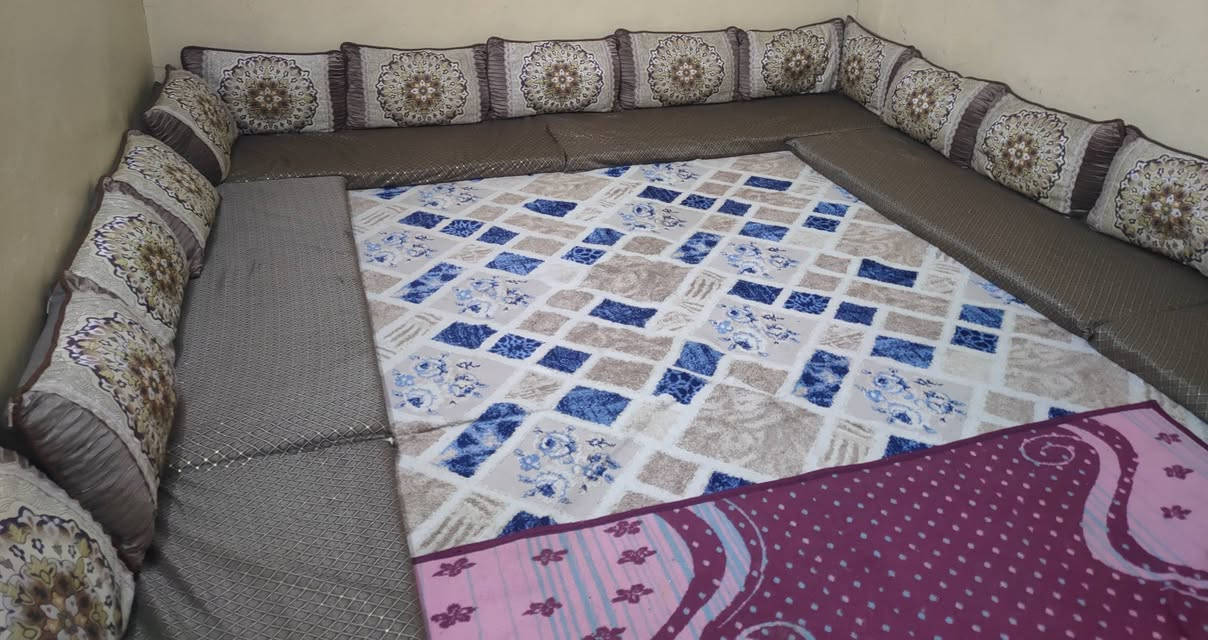 السلام عليكم. للبيع حسب القطعه
واذا شلع افضل. 
***********
