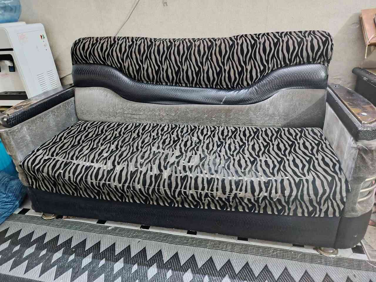 سلام عليكم تخم للبيع
المكان بغداد حي الجهاد 
السعر 100 
التفاصيل خاص


**إذا كنت صاحب هذا الإعلان وتريد حذفه لأي سبب، رجاءا أرسل رسالة إلى الدعم الفني**