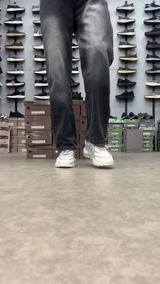 كرار هاشم✅
للأحذية الأصلية والبراندات العالمية💯
السعر:50.000 الف
قياسات:40/41/42/43/44/45
توصيل الكل العراق ب5 الف فقط 🚚 
العنوان:شارع فلسطين مجاور الجامعة المستنصرية عل سايد مالتهة بمجمع الاميرة الطابق الثاني وهاذ الرقم ***********
