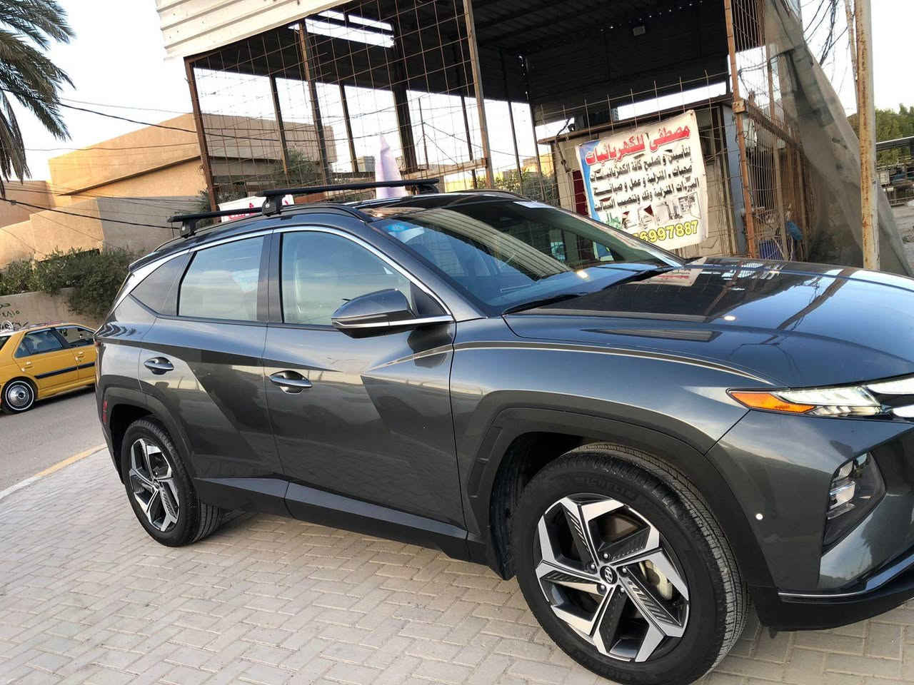 يالله السلام عليكم
البيع او مراوس حسب القناعه هونداي توسان ٢٠٢٣ امريكي حدثها فقط بنيد بدون دوخل بدون ايربك السياره جديده السياره فول الفول سياره خير من يم الله جاهزه كير مكينه حداديه تخم تاير جديد كهربائيات كوله كامله تبريد ثالج السعر ١٩٥ وبيها مجال قليل المكان بغداد الدوره ***********
