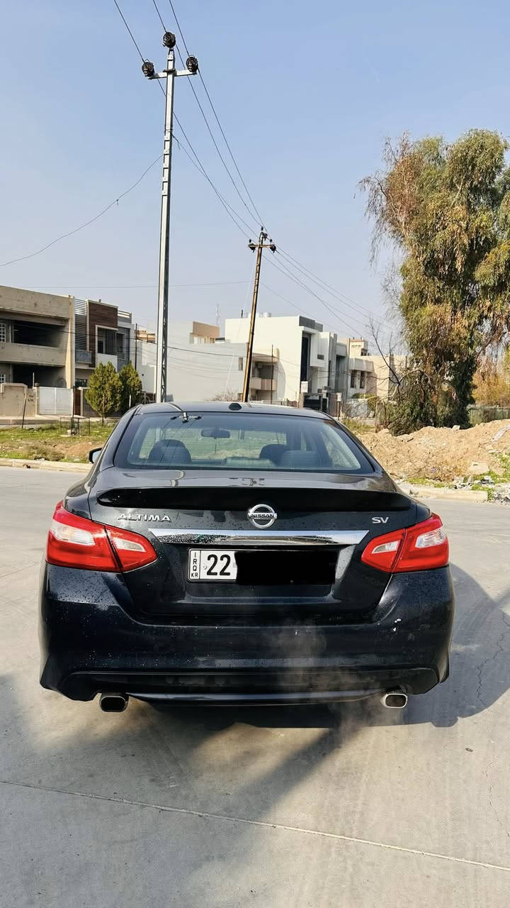 نيسان التيما
2017 
الضرر فقط بونيد بدون دواخل 
مواصفات 
السياره نص فول 
بصمه 
تبريد لمس 
تحكمات ستيرن جهتين 
شاشه 
رادار مرايات 
رقم اربيل جديد 
السياره جهازه طخم امامي خلفي.جديد 
السعر 113 وبي مجال بسيط 
***********
