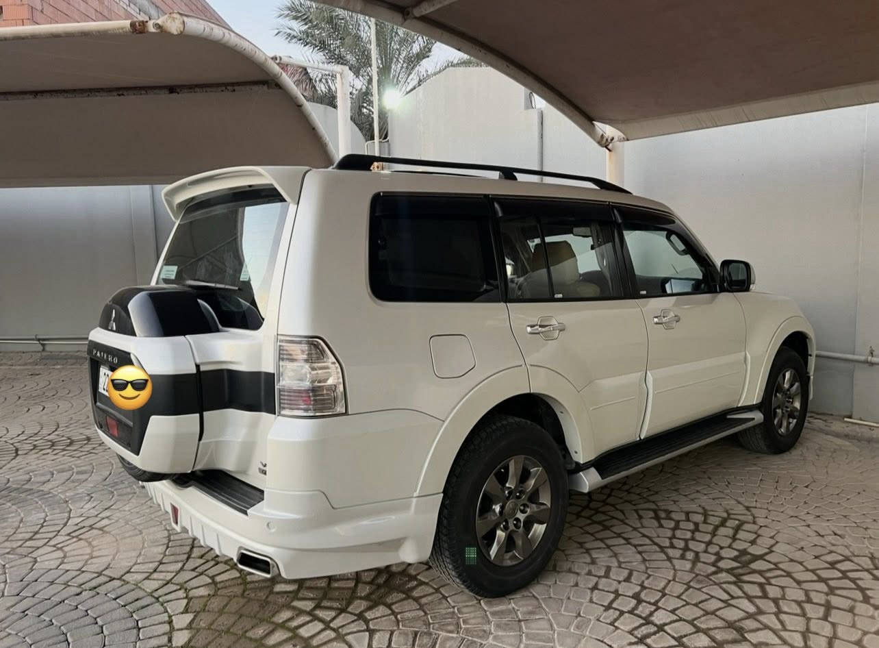 السلام عليكم 🫡 
باجيرو 2015 سعودي رقم اربيل باسمي تحويل مباشر
ماشيه((((( 75 km حقيقي )))))
مكفوله كفاله عامه لابارد ولاصبغ ولاتبديل عل فحص
سياره جديده بمعنى الكلمه جاهزه من كلشي 
محرك كير عل شركة 
شاشه تاب
كامره خلفيه
تبريد 3 قطع
حساسات خلفيه
مري شفط
تحكمات سترين
كروز سرعه 
نظام تشغيل عن بعد مسويلها
محرك كير صدر تبريد تدفئه كله شغال وعل شركة
زنون عالي ناصي بروجكتر
لحيه اماميه وخلفيه اصليات  
بيع او مراوس حسب القناعه
177$ 
***********
مكان السياره بغداد الدوره
