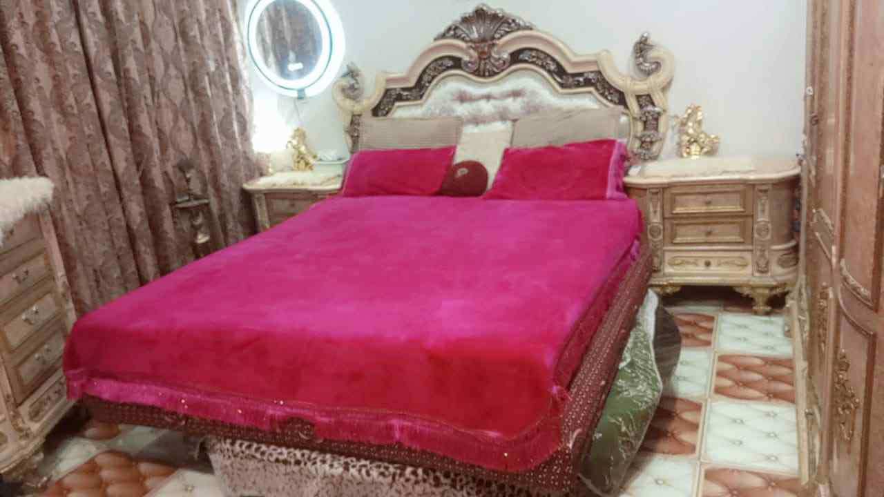 غرفه نوم ملكيه ضخمه ٧ قطع نضيفه سعرها 750 مكاان بلديات الشراي خاص


**إذا كنت صاحب هذا الإعلان وتريد حذفه لأي سبب، رجاءا أرسل رسالة إلى الدعم الفني**