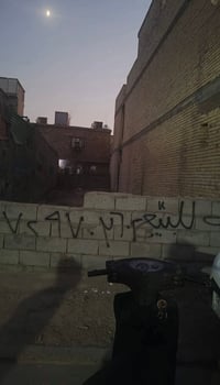 قطعه أرض للبيع او مراوس بيت نفس المنطقه المساحه ١٢٥ متر الواجهه ٥ والن...