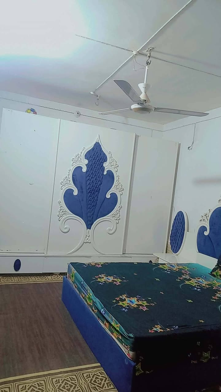 غرفه نضيفه للبيع سعر 350وبيه مجال قليل 
العنوان كربلاء حي العامل قرب مول الباقر للتواصل على الرقم ***********
