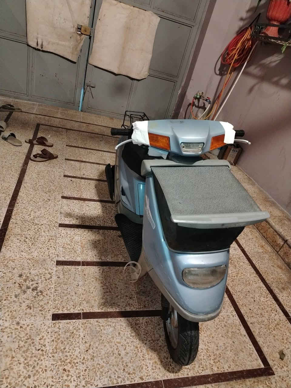 ماطور تنظيف مامكسور شاصي معمر مره وحده 225بي مجال... ***********
