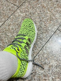 حذاء رياضي • فيتنامي الصنع • مقاسات ٤١-٤٣