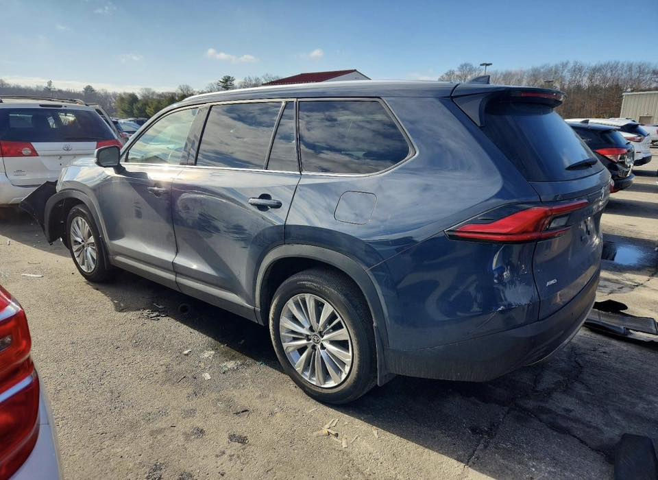 ♦️شركة النخبة - ELITE للمزادات وتجارة السيارات♦️

🔸السلام عليكم ..

♦️نوع السيارة …
♦️TOYOTA - GRAND HIGHLANDER - XLE - 2024

♦️تاريخ المزايدة غداً الخميس بعد السادسة مسائاً
2026 - 3 - 12♦️

🔸عداد المسافات - 38 الف ميل فقط .
🔸الاسطوانات - 4 سلندر .
🔸حجم المحرك - 2.4 .
🔸الوقود - بانزين .

♦️الأضرار  :- حسب الصور المرفقة

🔸للدخول الى المزاد او شراء سيارة
🔸او اي استفسار يرجى التواصل مع …

♦️شركة الخبة - ELITE للمزادات وتجارة السيارات♦️

♦️عثمان الناصر - ‭0774 810 7610‬

📍صلاح الدين - قضاء العلم - قيصرية الخالد📍
